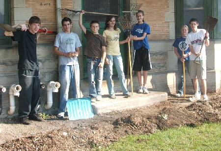 After shoveling the mulch