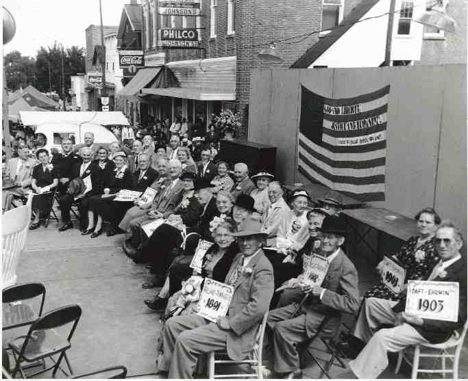 Golden Anniversary celebrants homecoming 195302